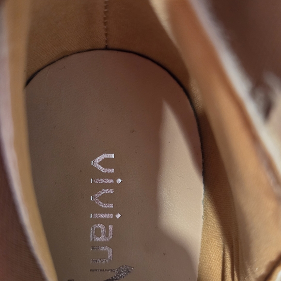 NEW Viviana Multicolor Artistic Heeled Boots - Picture 7 of 7